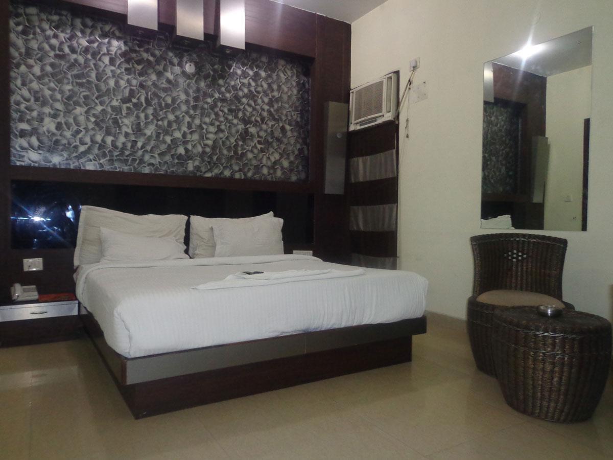 Cartel Palace Delhi (National Capital Territory of India) Exterior foto